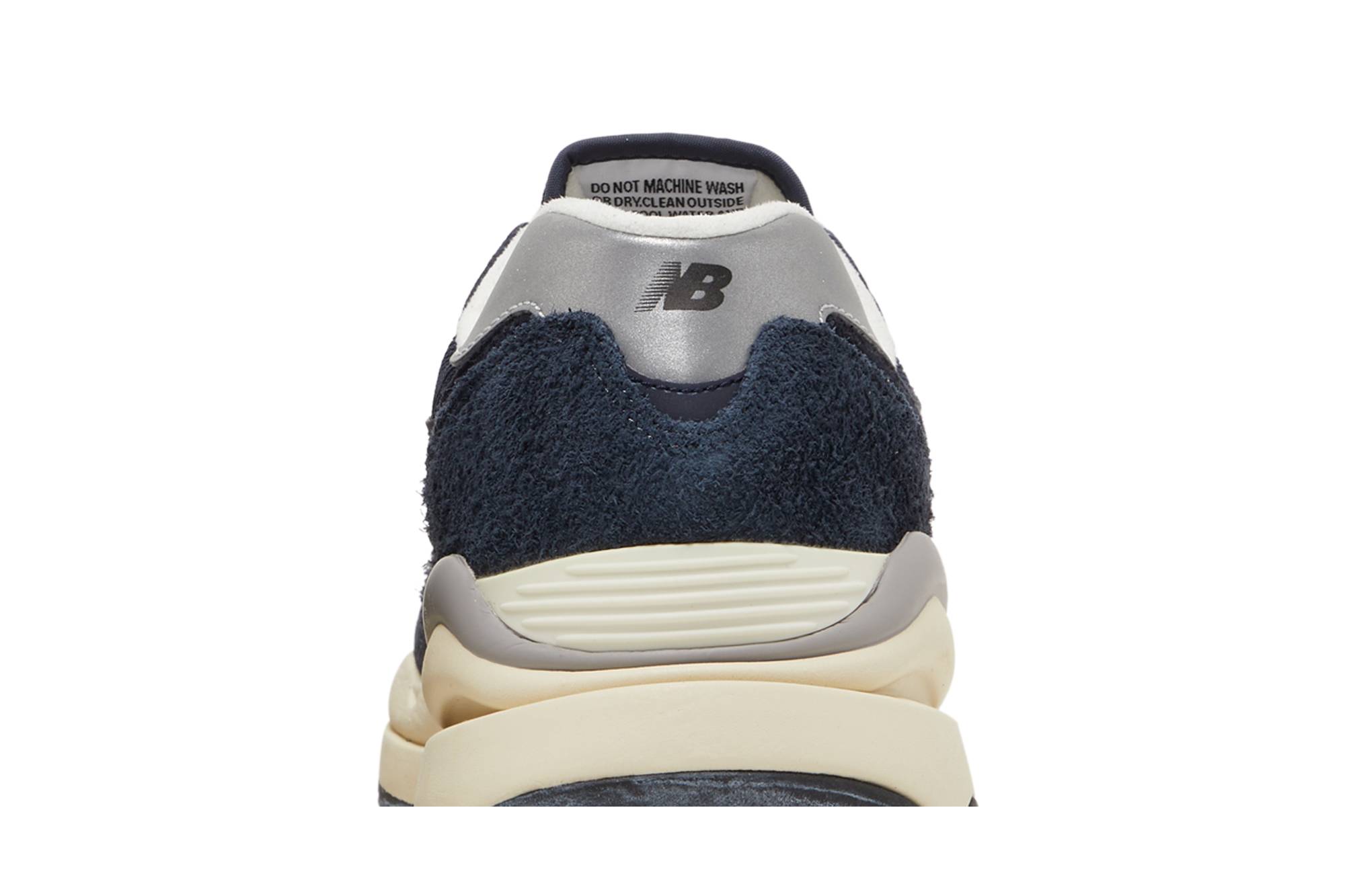 New Balance 57/40 ‘Eclipse Sea Salt’ M5740VLB
