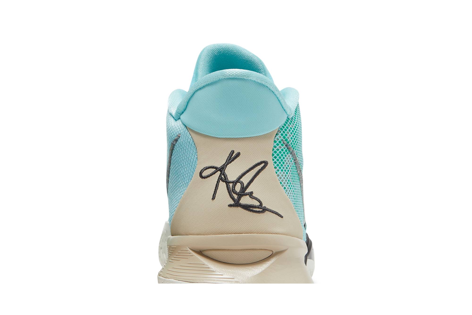 Nike Kyrie 7 EP ‘Copa’ CQ9327-402